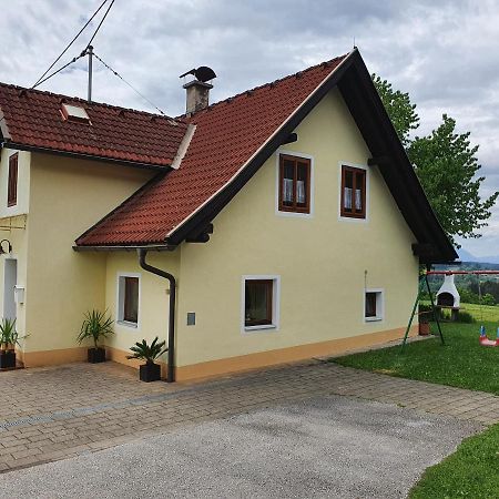 Charmantes Ferienhaus In Bester Lage Keutschach am See Εξωτερικό φωτογραφία