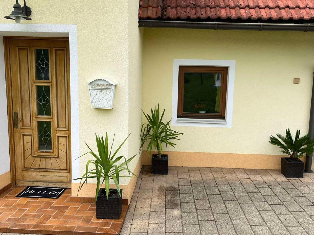 Charmantes Ferienhaus In Bester Lage Keutschach am See Εξωτερικό φωτογραφία